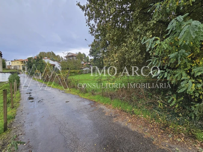 Terreno para Venda em Arco de Baúlhe e Vila Nune Foto 11