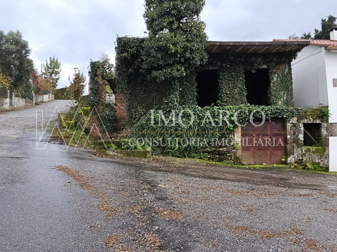 Moradia T2 para Venda em Arco de Baúlhe e Vila Nune Foto 3