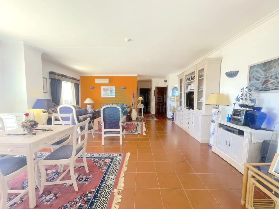 Apartamento T3 para Venda em Portimão Foto 13