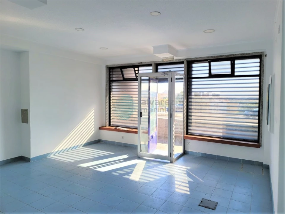 Loja para Venda em Algueirão-Mem Martins Foto 7