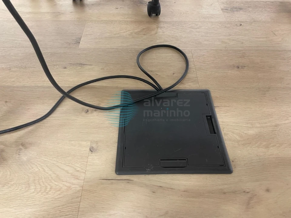 Loja para Cedência de Quotas em Avenidas Novas Foto 13