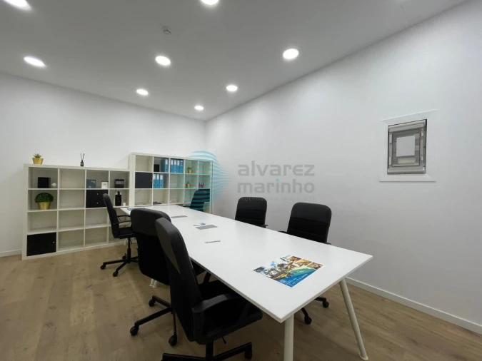 Loja para Cedência de Quotas em Avenidas Novas Foto 3