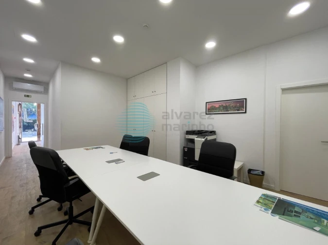 Loja para Cedência de Quotas em Avenidas Novas Foto 6