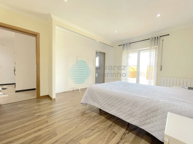 Moradia T7 para Venda em São Pedro da Cadeira Foto 15