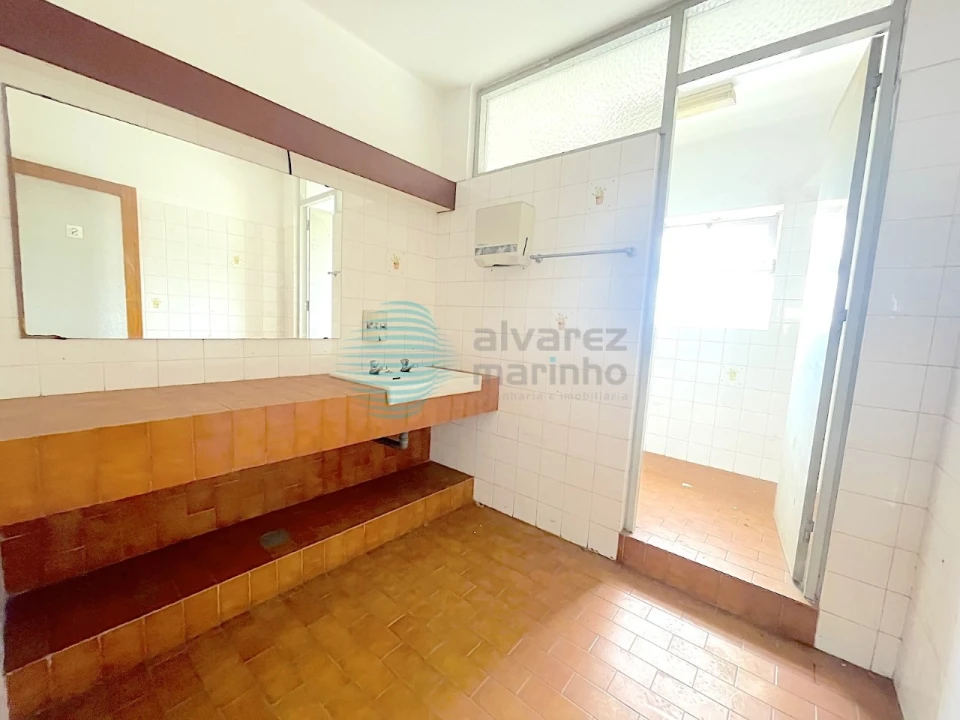 Armazém para Arrendamento em Santa Maria, São Pedro e Matacães Foto 18