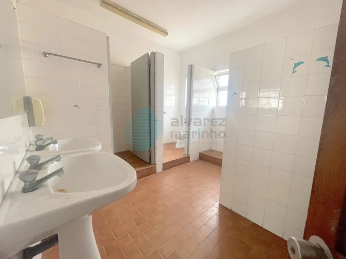 Armazém para Arrendamento em Santa Maria, São Pedro e Matacães Foto 7