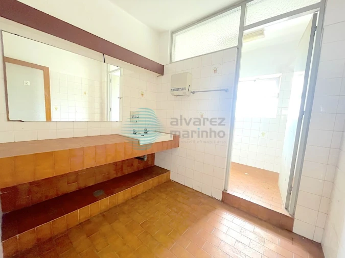 Armazém para Arrendamento em Santa Maria, São Pedro e Matacães Foto 18