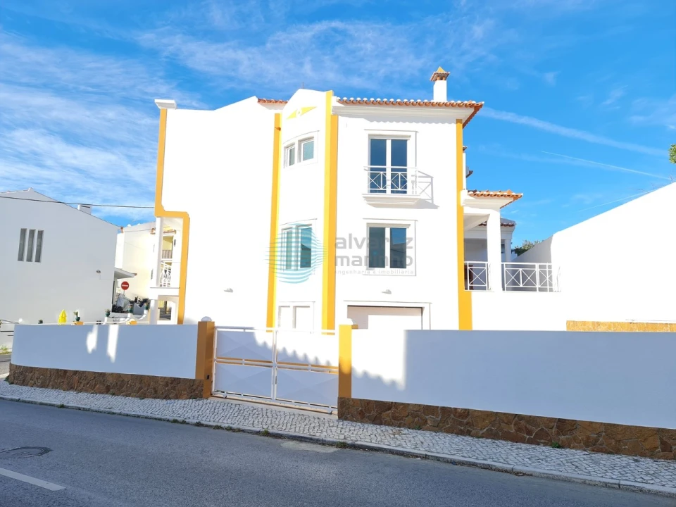 Moradia T4 para Venda em Ericeira Foto 3