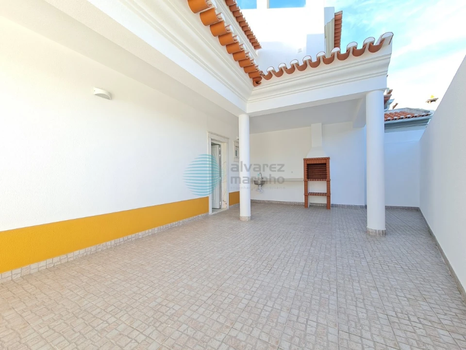 Moradia T4 para Venda em Ericeira Foto 1