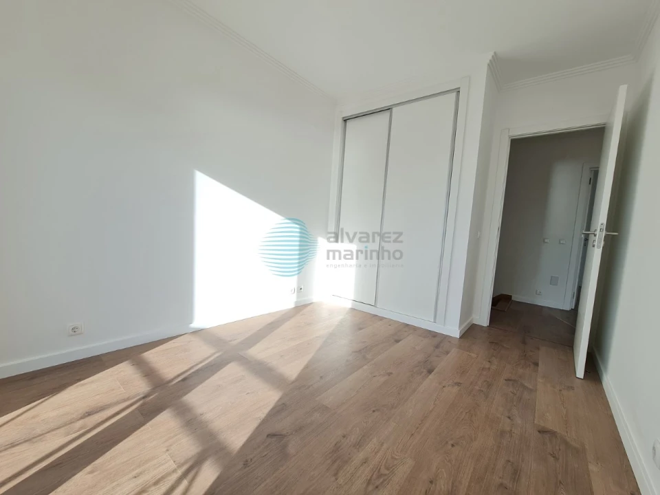 Moradia T4 para Venda em Ericeira Foto 19
