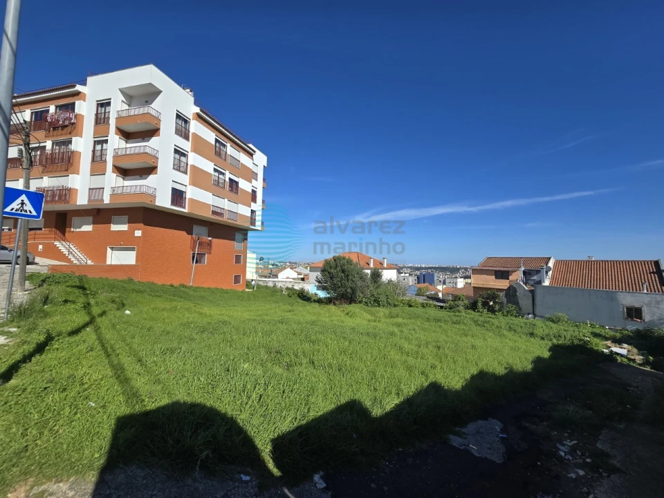 Terreno para Venda em Mina de Água Foto 8