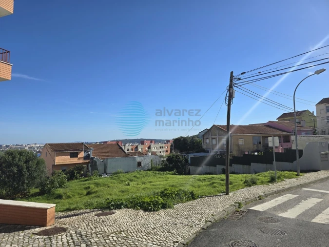 Terreno para Venda em Mina de Água Foto 3