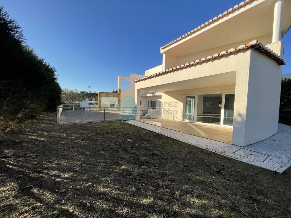 Moradia T4 para Venda em Queluz e Belas Foto 14