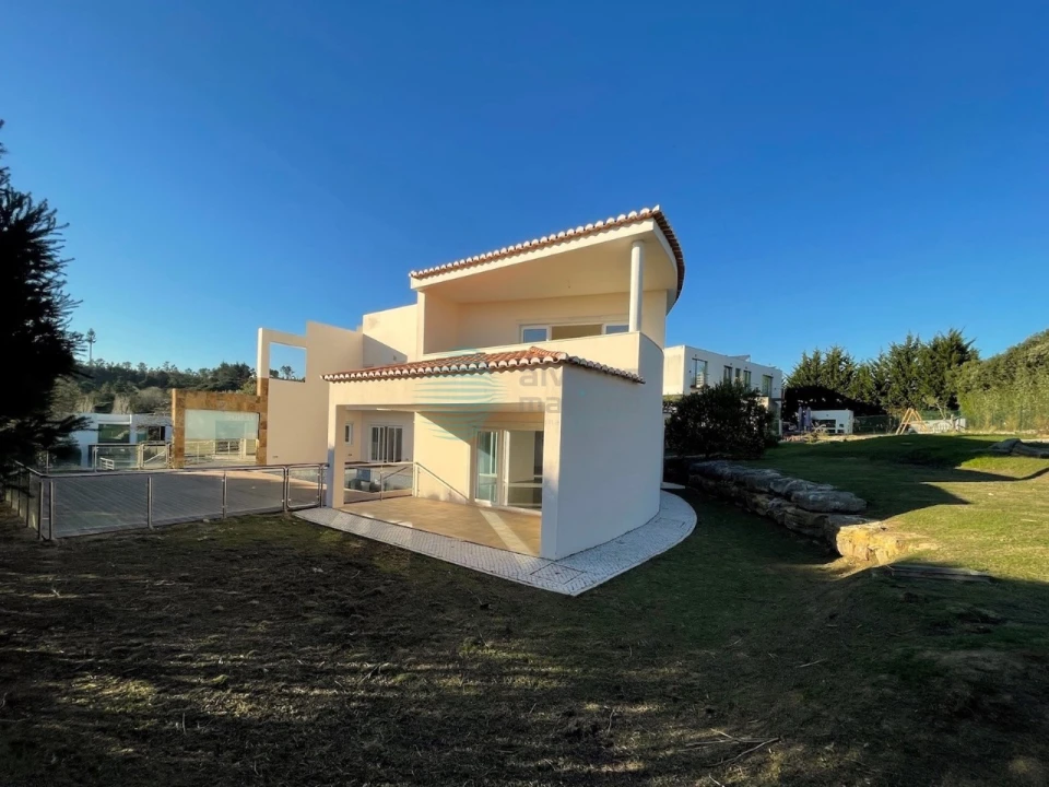 Moradia T4 para Venda em Queluz e Belas Foto 42