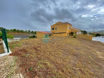 Terreno para Venda em Santa Maria, São Pedro e Matacães