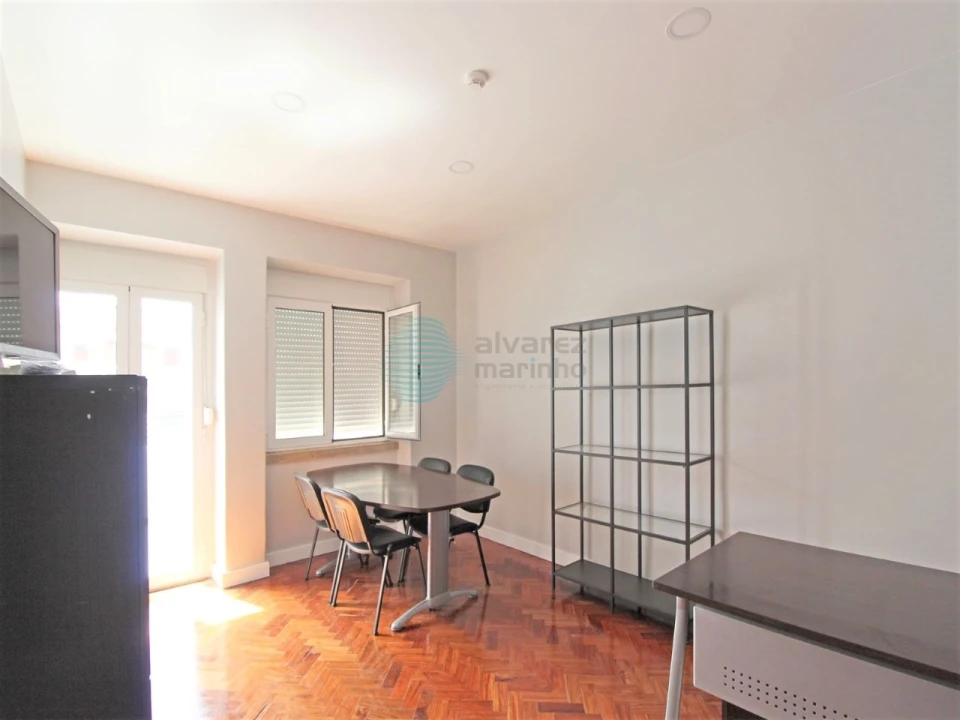 Apartamento T45 para Venda em Areeiro Foto 2