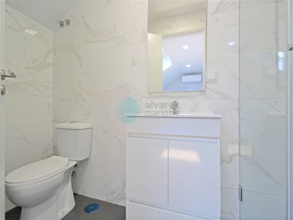 Apartamento T45 para Venda em Areeiro Foto 19