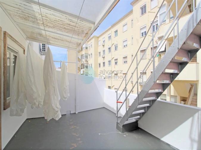 Apartamento T45 para Venda em Areeiro Foto 6