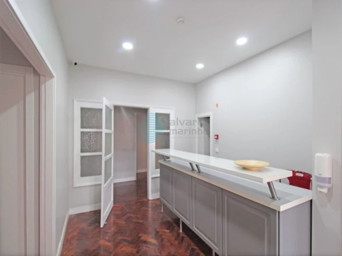 Apartamento T45 para Venda em Areeiro Foto 22
