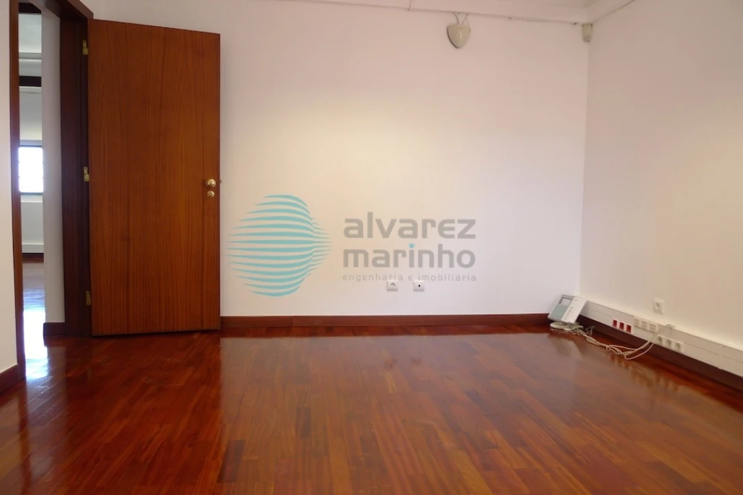 Escritório para Arrendamento em Marvila Foto 2