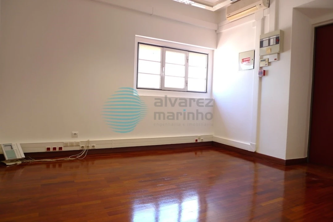 Escritório para Arrendamento em Marvila Foto 3