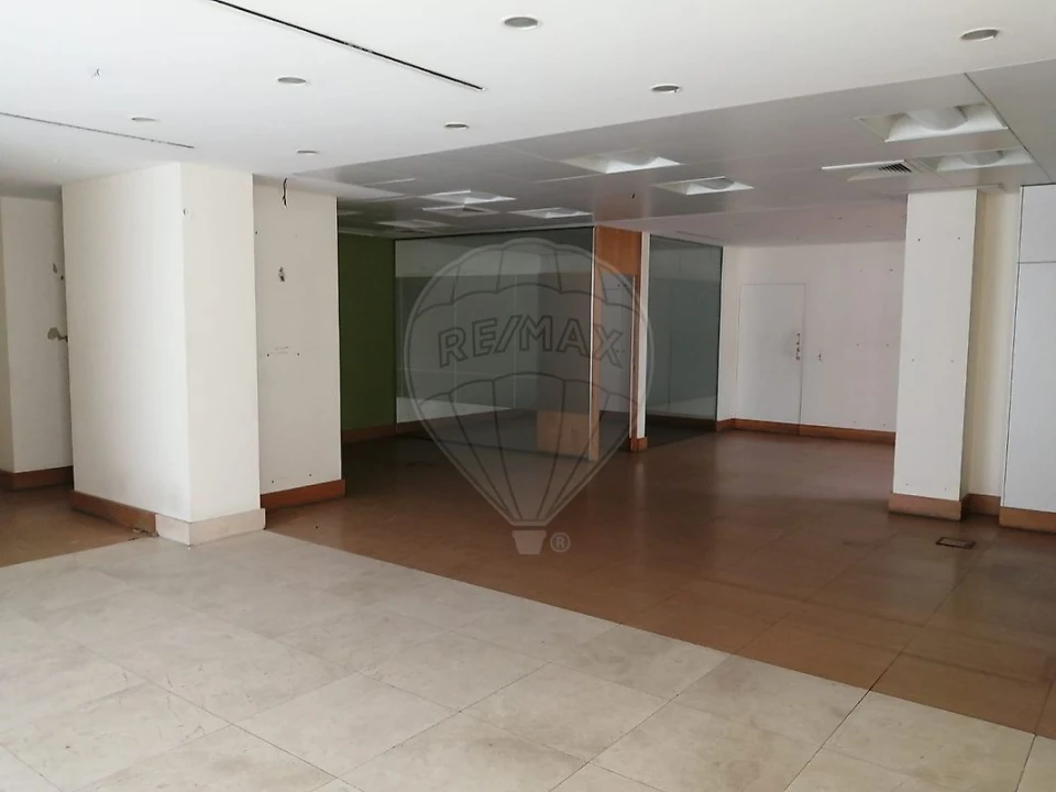 Loja para Venda em Cortegaça Foto 5