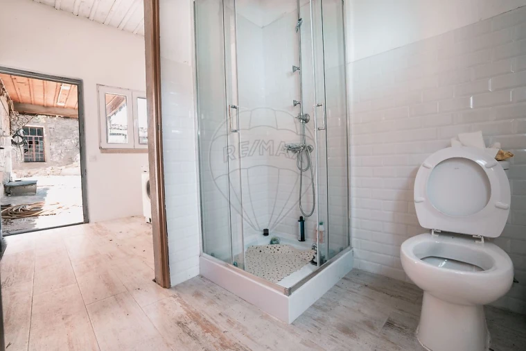 Moradia T10 para Venda em Escalhão Foto 29