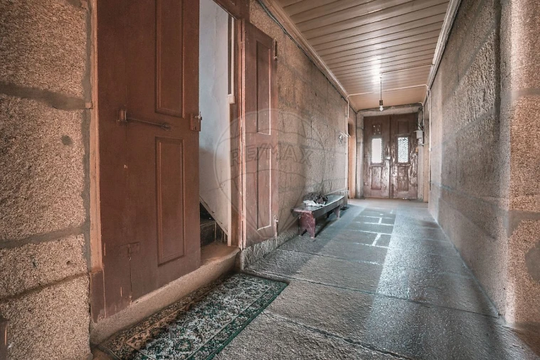 Moradia T10 para Venda em Escalhão Foto 19