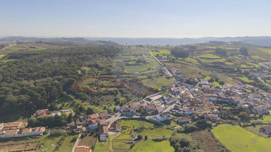 Terreno para Venda em Santo Quintino Foto 2