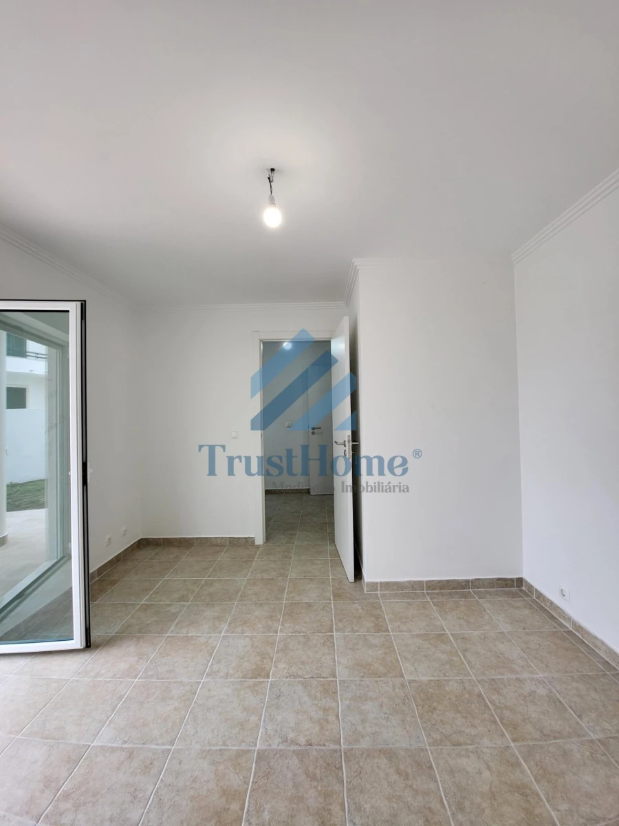 Moradia T4 para Venda em Ericeira Foto 14