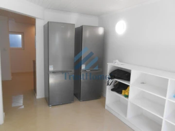 Moradia T9 para Venda em Ajuda