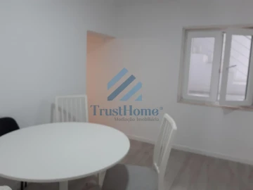 Moradia T9 para Venda em Ajuda