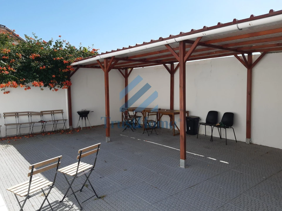 Moradia T9 para Venda em Ajuda Foto 4