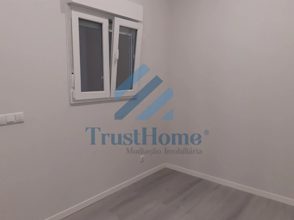 Negócio para Venda em Queluz e Belas Foto 17