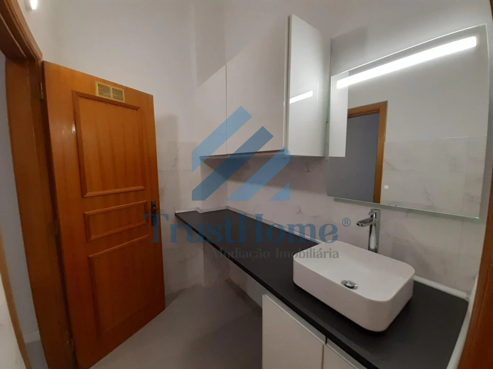 Negócio para Venda em Queluz e Belas Foto 4