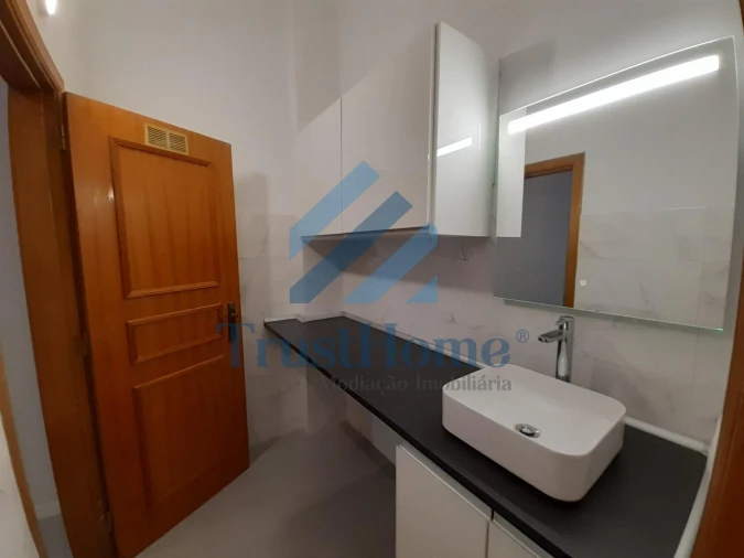 Negócio para Venda em Queluz e Belas Foto 4