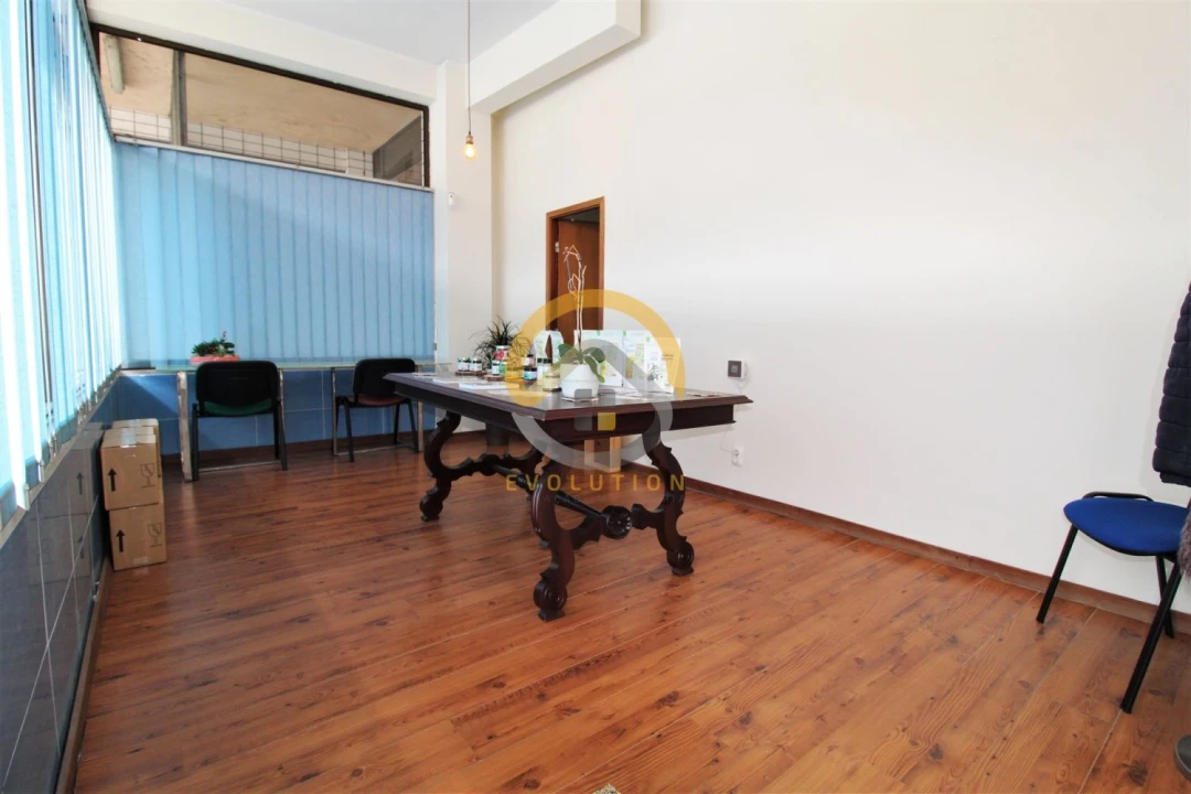 Negócio para Arrendamento em Aguas Santas Foto 4