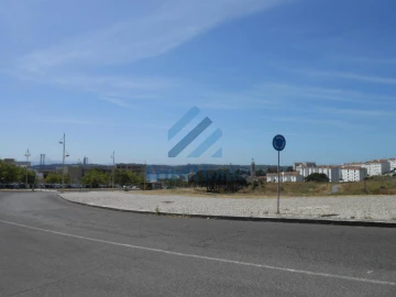 Terreno para Venda em Ajuda