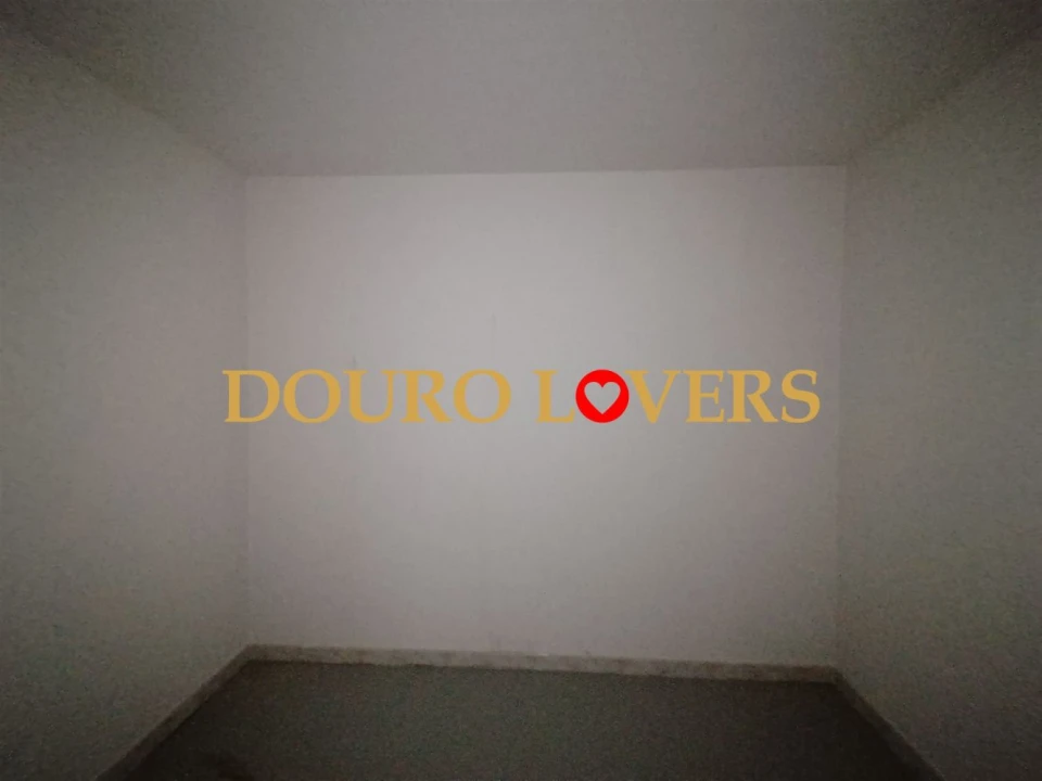 Negócio para Venda em Ramalde Foto 12