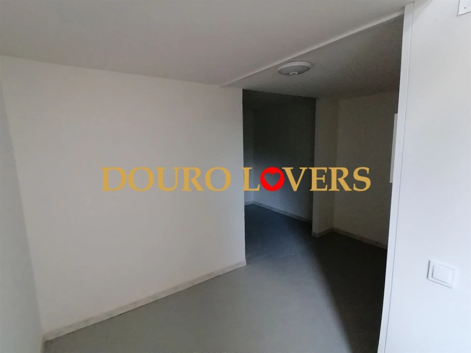 Negócio para Venda em Ramalde Foto 7