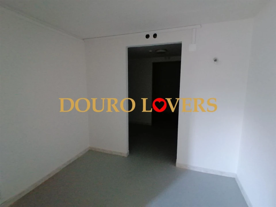 Negócio para Venda em Ramalde Foto 9