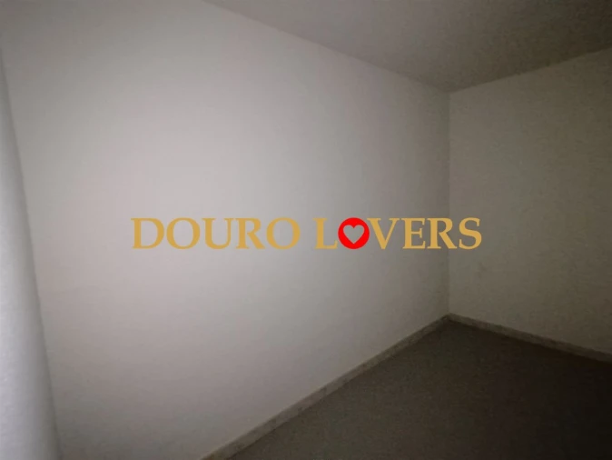 Negócio para Venda em Ramalde Foto 11