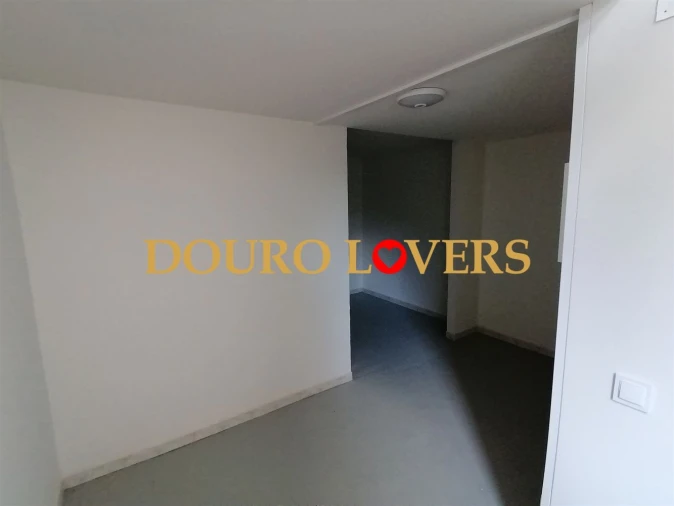 Negócio para Venda em Ramalde Foto 7