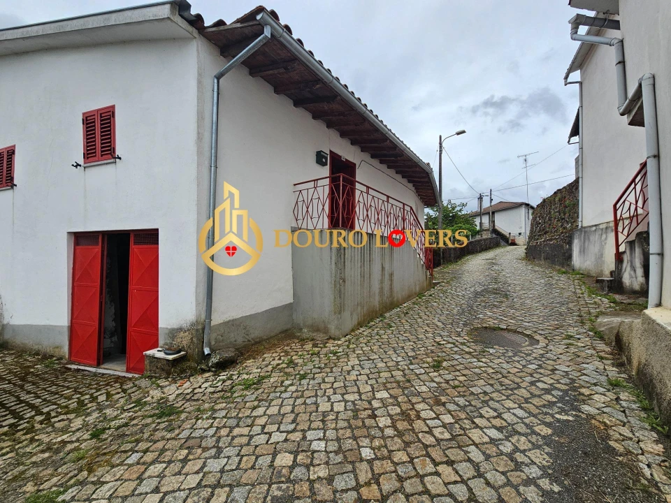 Moradia T3 para Venda em Castrelos e Carrazedo Foto 11