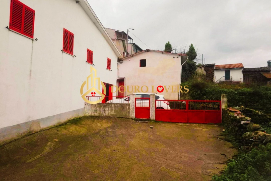 Moradia T3 para Venda em Castrelos e Carrazedo Foto 7