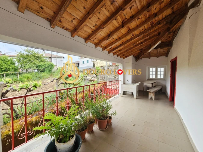 Moradia T3 para Venda em Castrelos e Carrazedo Foto 2