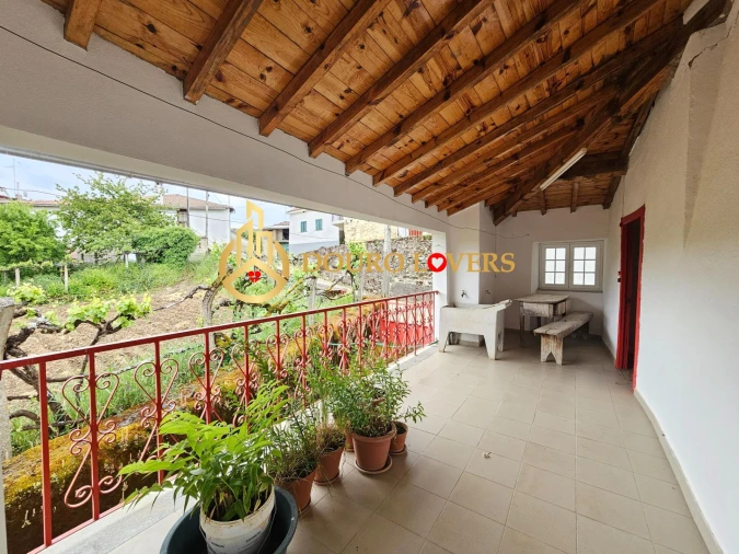 Moradia T3 para Venda em Castrelos e Carrazedo Foto 2