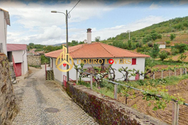 Moradia T3 para Venda em Castrelos e Carrazedo Foto 5