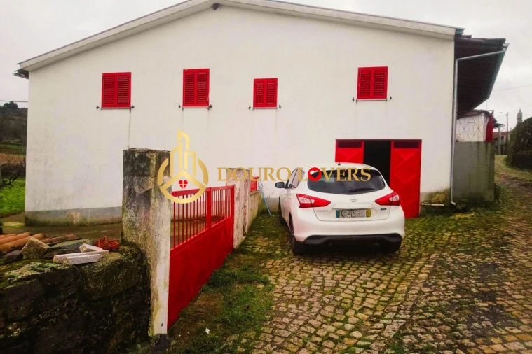 Moradia T3 para Venda em Castrelos e Carrazedo Foto 9