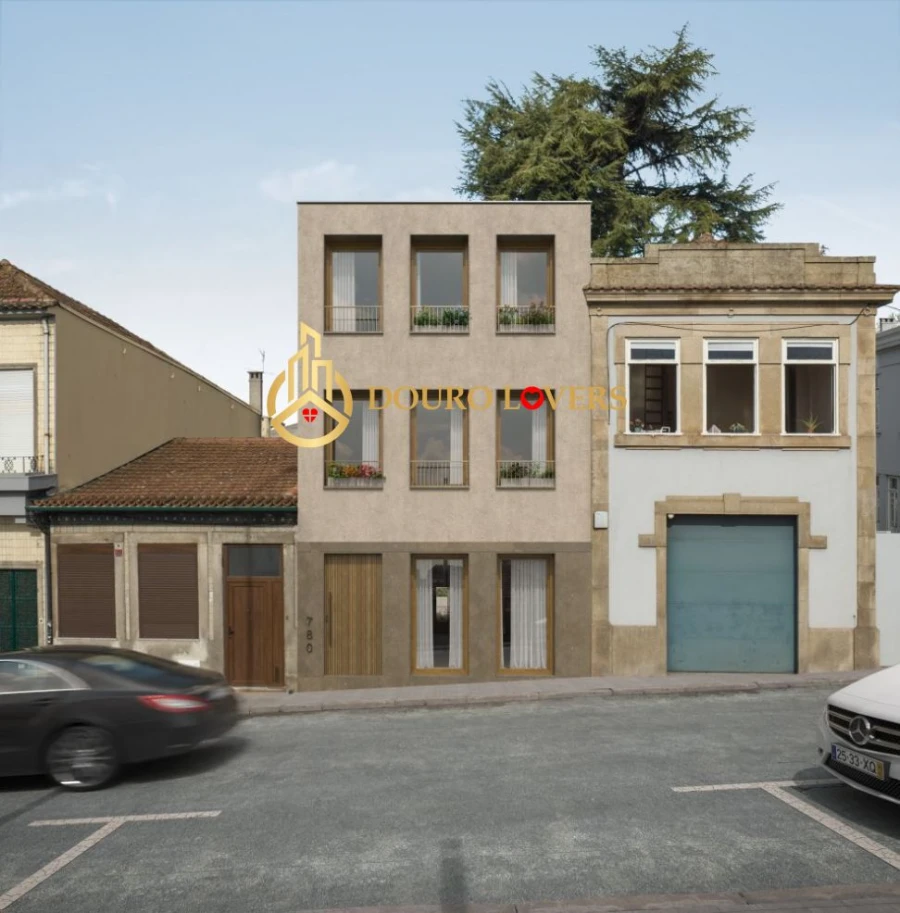 Moradia T4 para Venda em Campanhã Foto 1